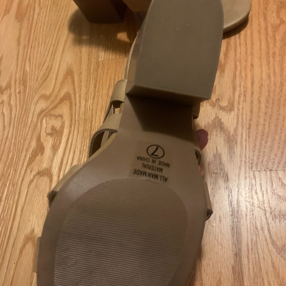 Wedged heels  2/$20 ❤️ - Picture 2 of 3